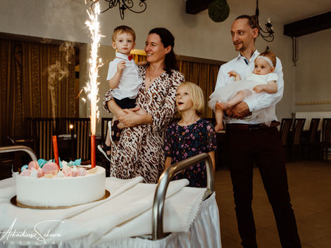 Zdjęcia z Chrztu 🍼Asi i Michała🍼+ poczęstunek w restauracji.