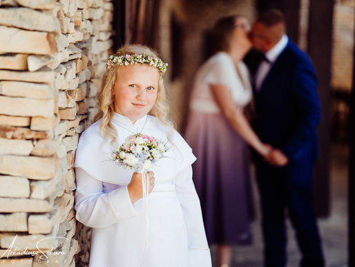 Przygotowania do komunii + zdjęcia komunijne na sali + plener z komunii Oliwii