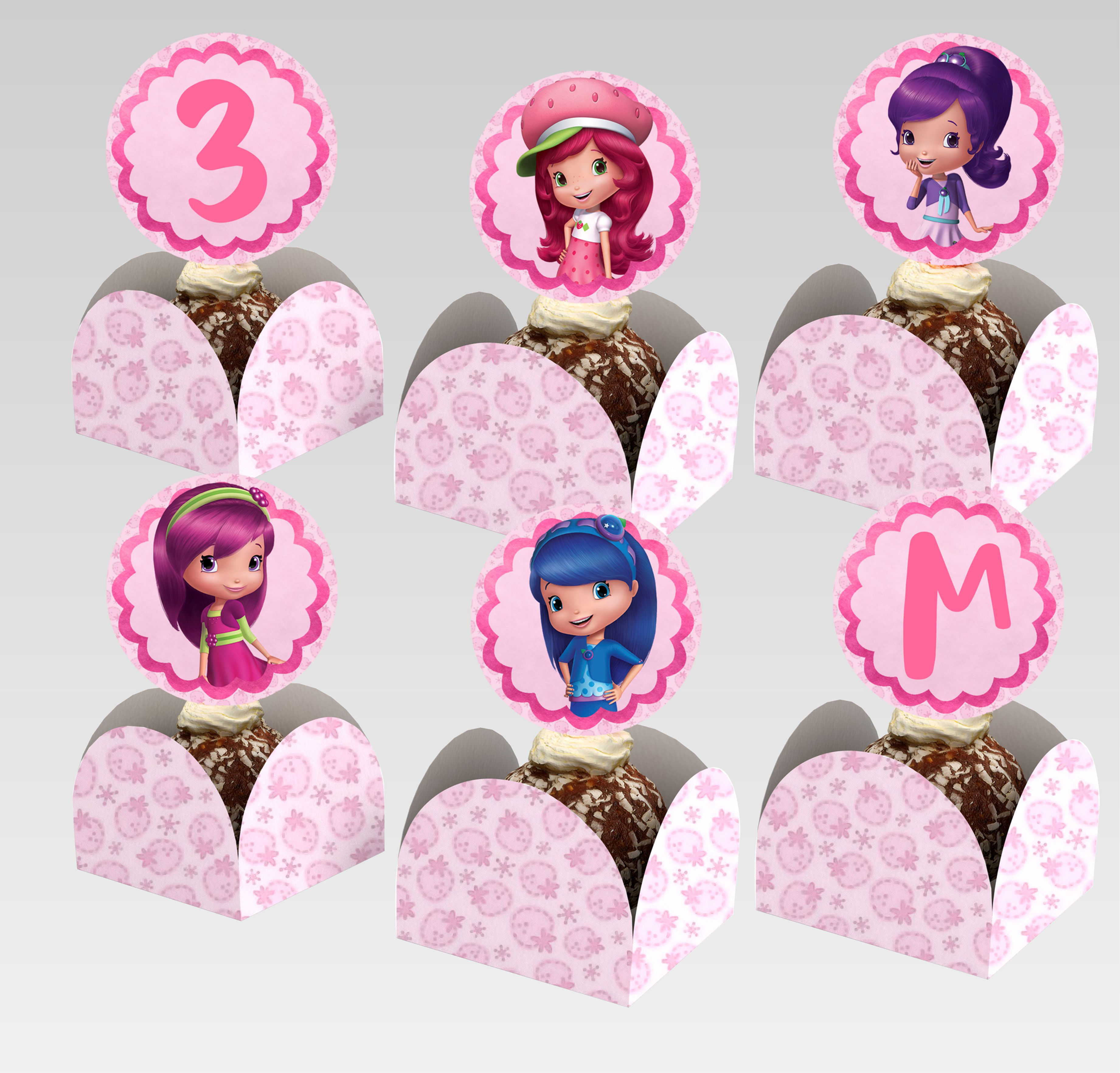 Conjunto de toppers e caixetas Docinho de Morango em rosa floral com personagens delicadas e estilo romântico infantil.