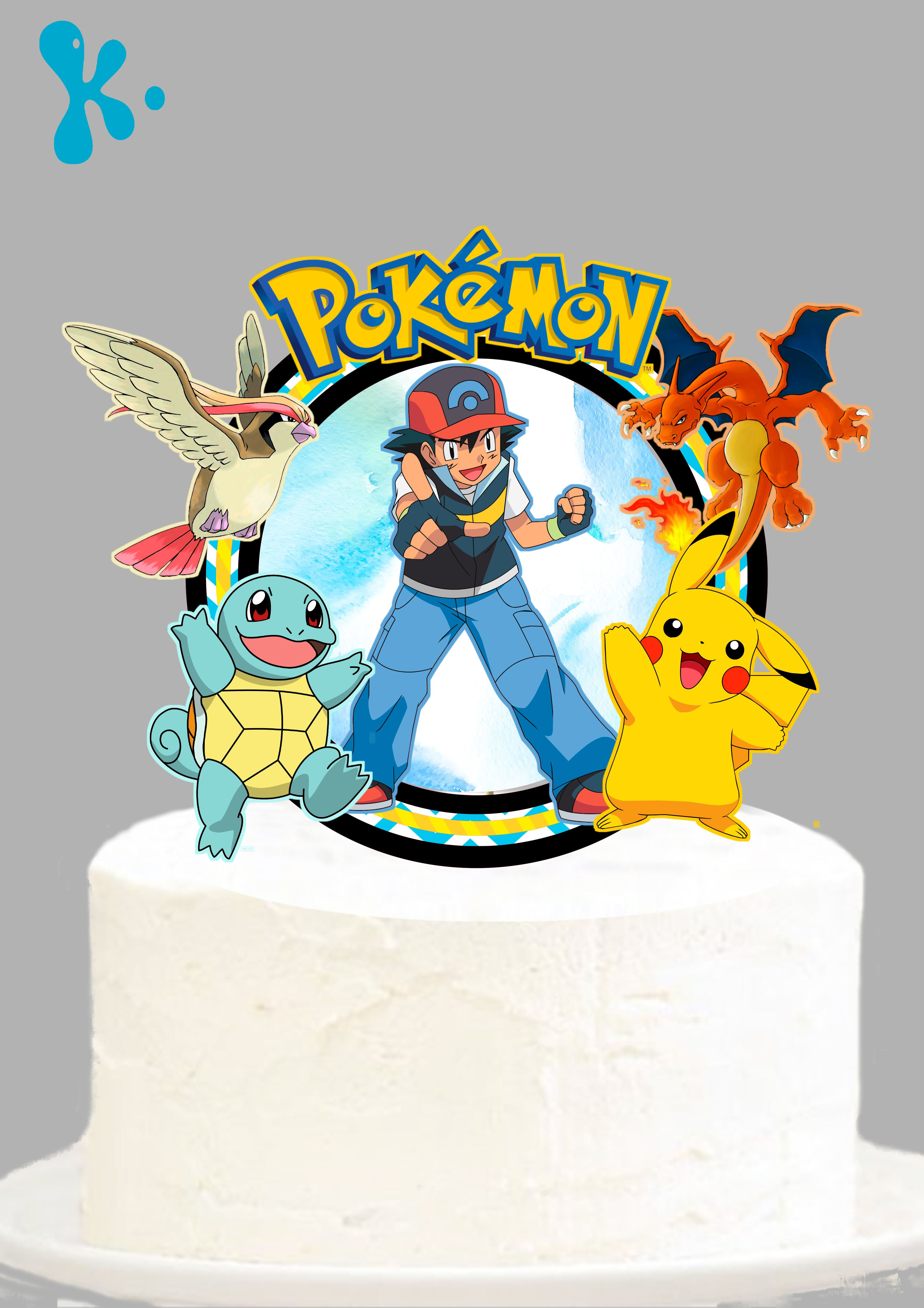 Topo de bolo Pokémon com treinador e personagens clássicas, ideal para festa infantil.