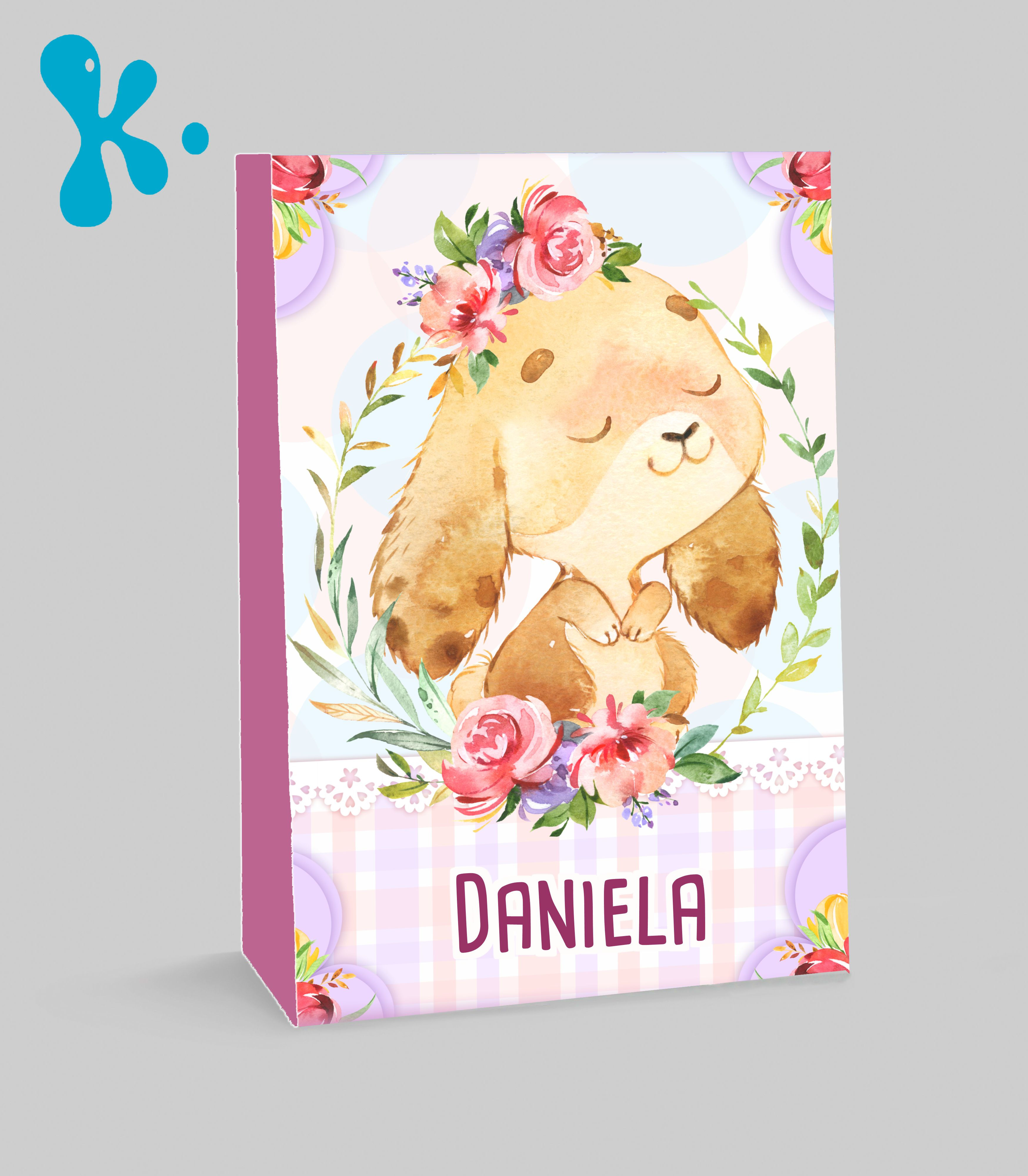 Saco lembrança coelhinho personalizado com ilustração floral e nome da criança