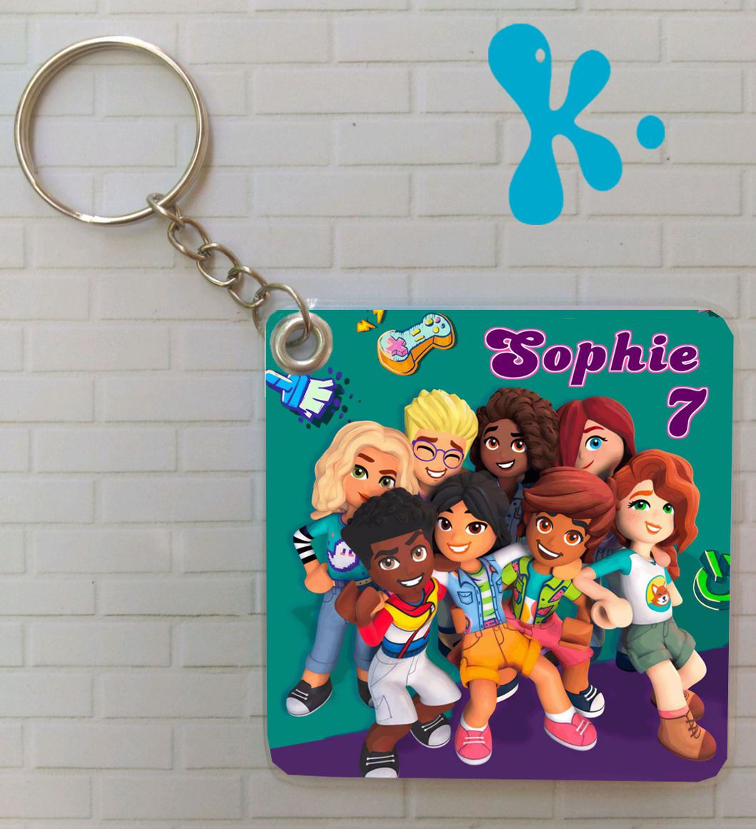 Porta-chaves personalizado Lego Friends com grupo de amigas e nome Sophie 7 em destaque