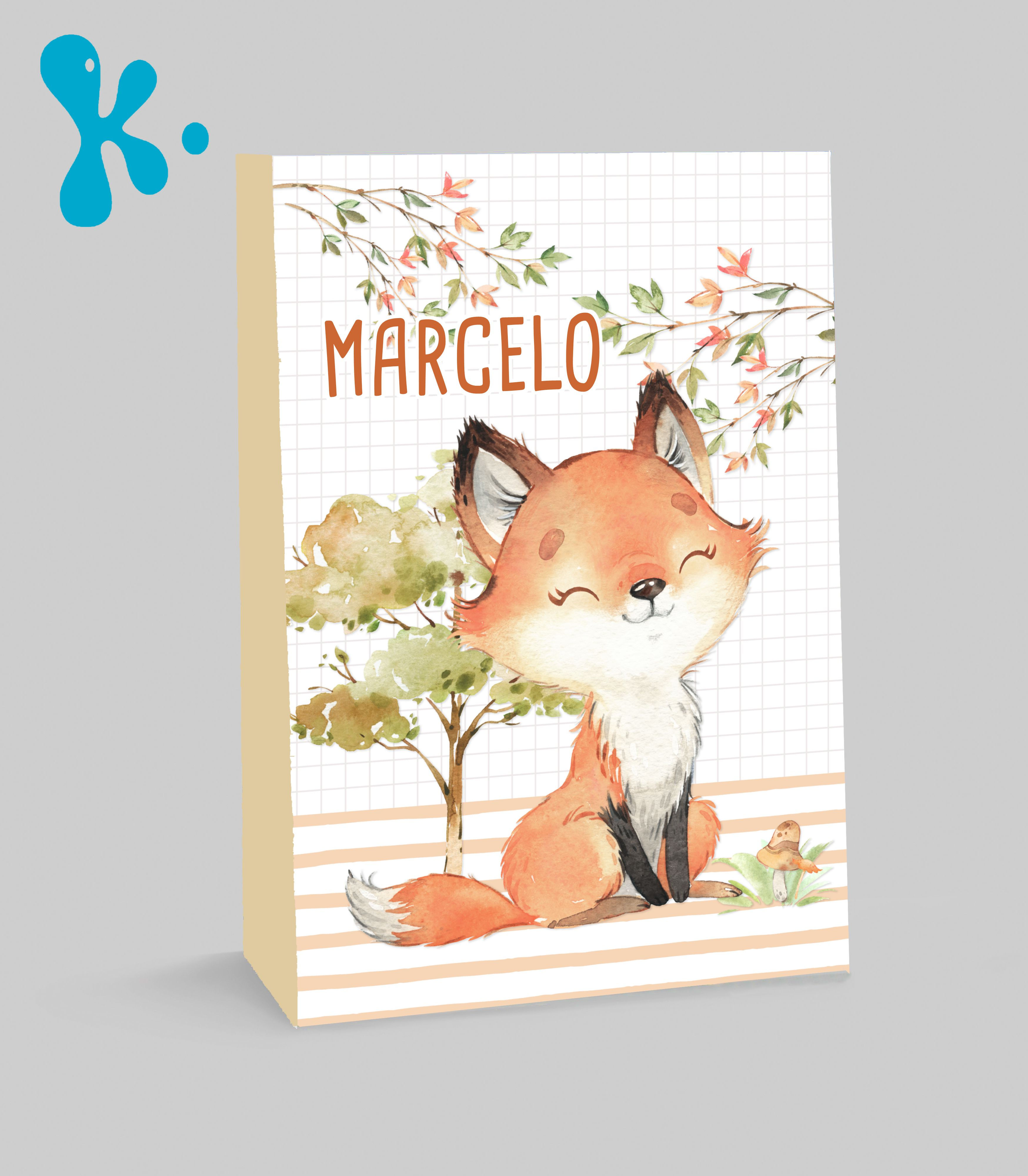 Saco lembrança personalizado raposa aguarela com fundo quadriculado e elementos de bosque.