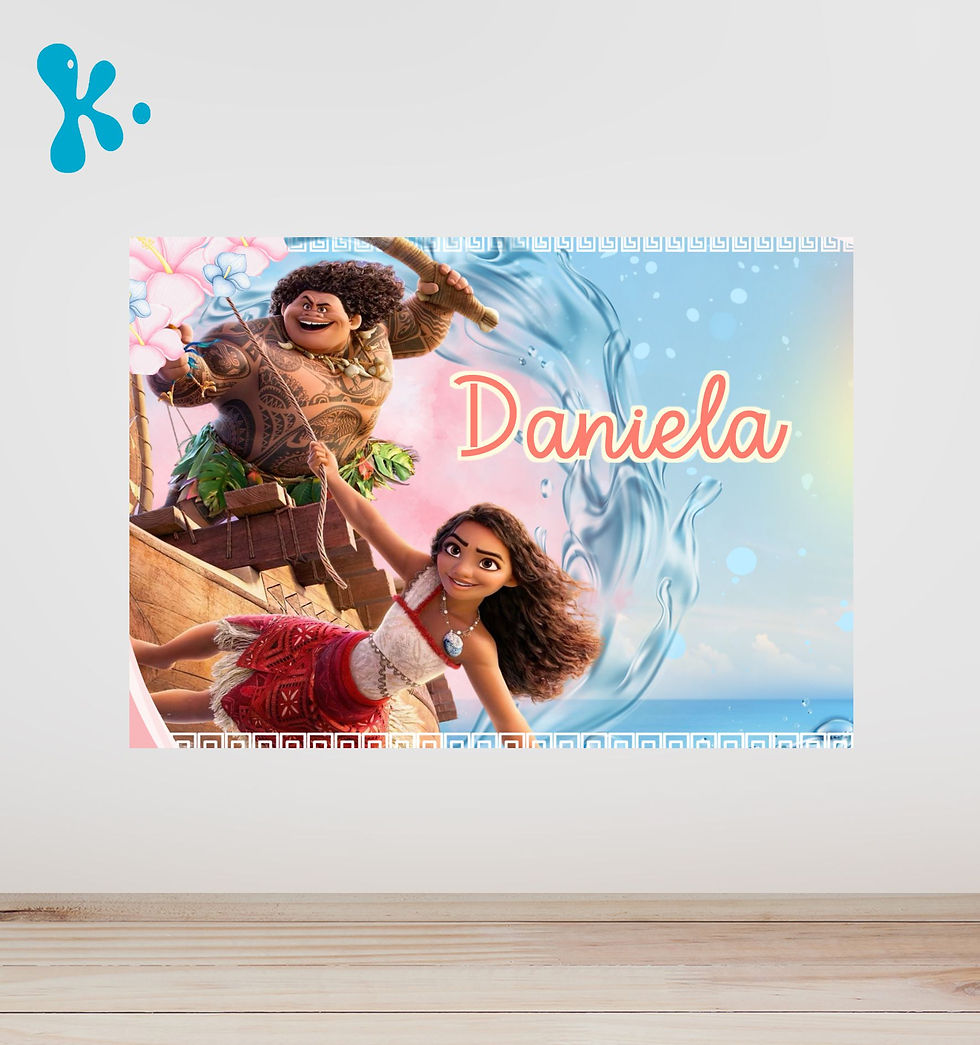 Cartaz infantil da Vaiana com nome personalizado e cenário de oceano, ideal para decoração de festa temática.
