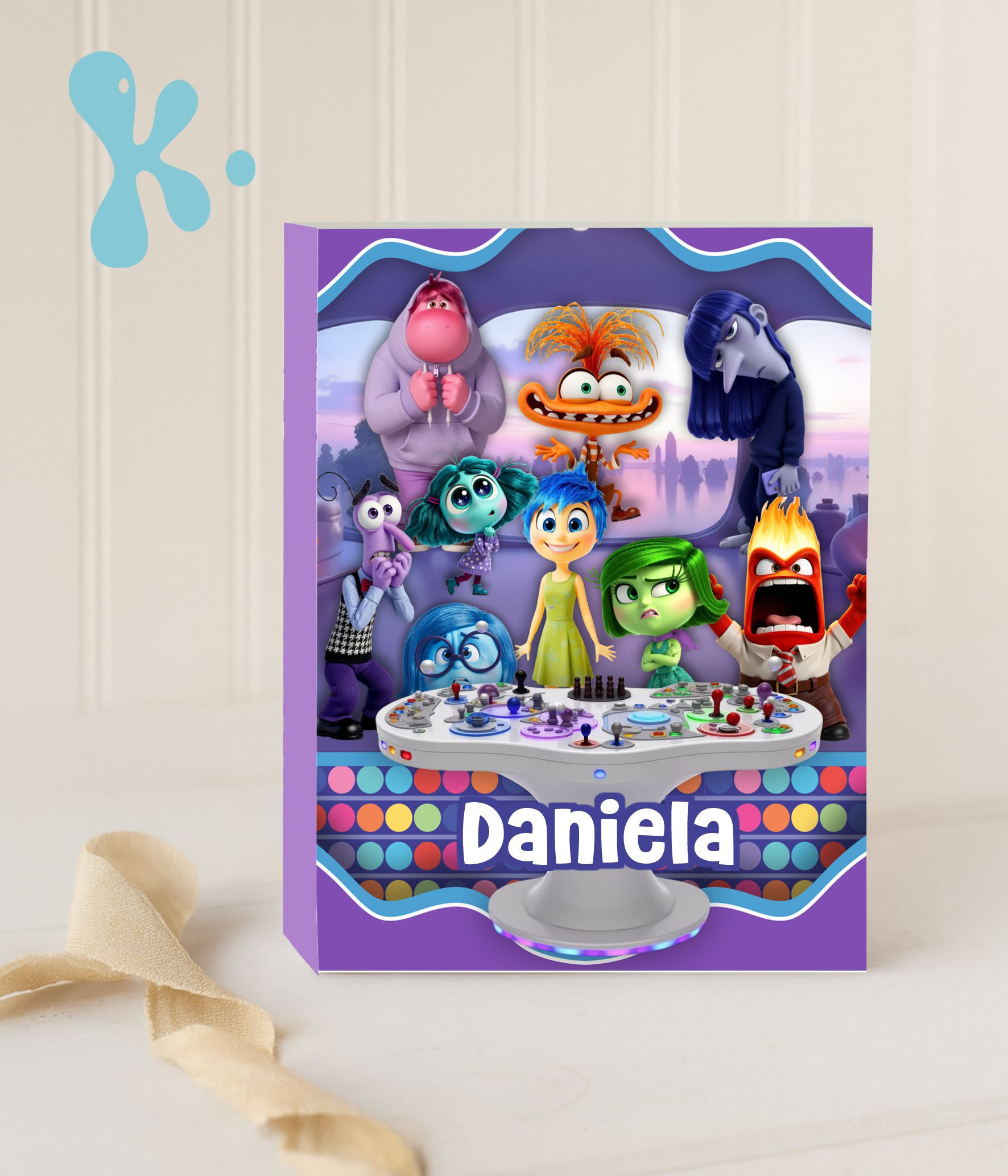 Saco Lembrança personalizado Divertida Mente com personagens do filme, colorido e ideal para festas infantis.