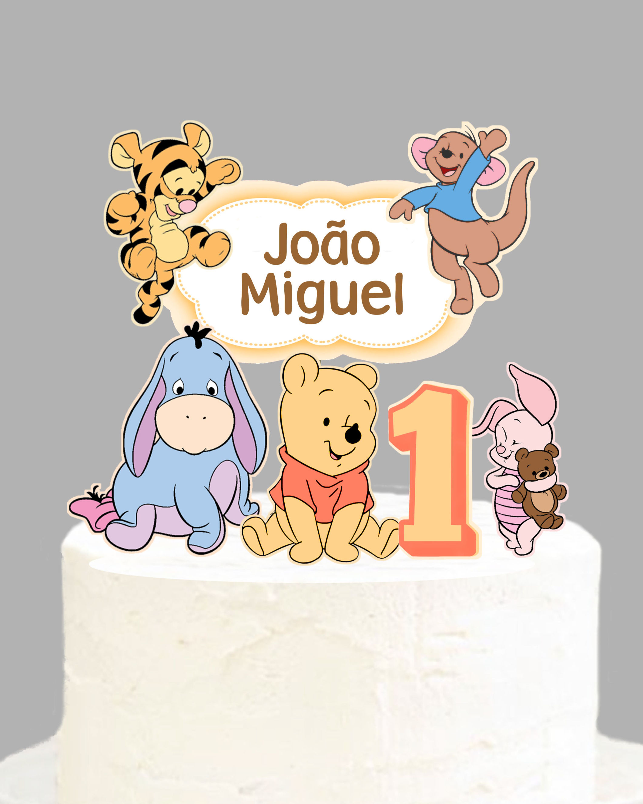 Topo de bolo Baby Winnie the Pooh personalizado com personagens bebé, nome e idade.