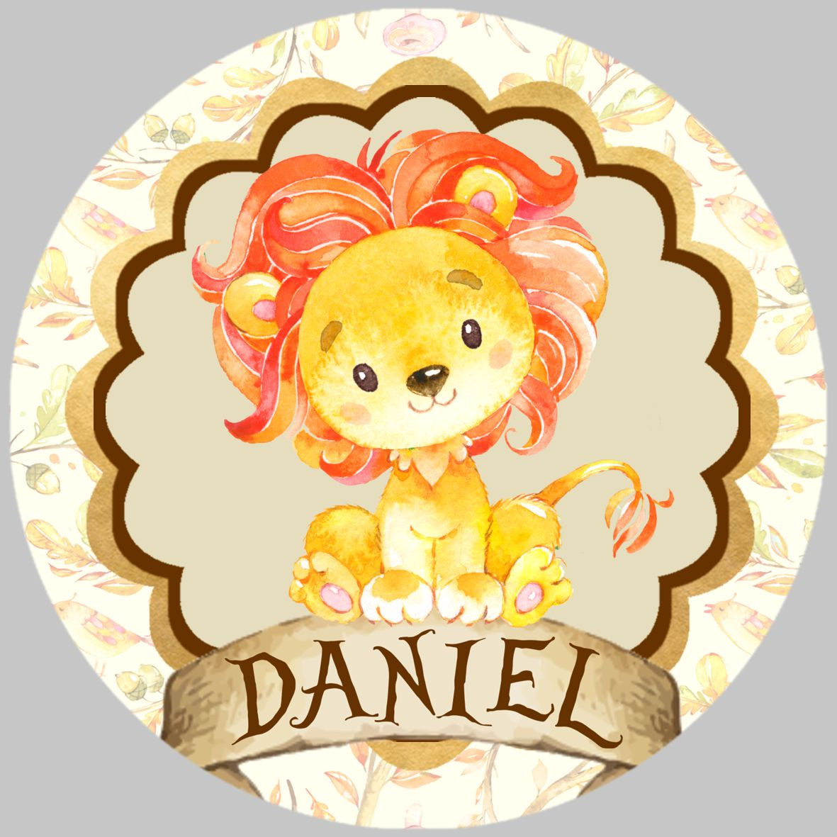 Autocolante redondo Animais da Selva com leão bebé ilustrado, nome personalizado e fundo claro delicado.