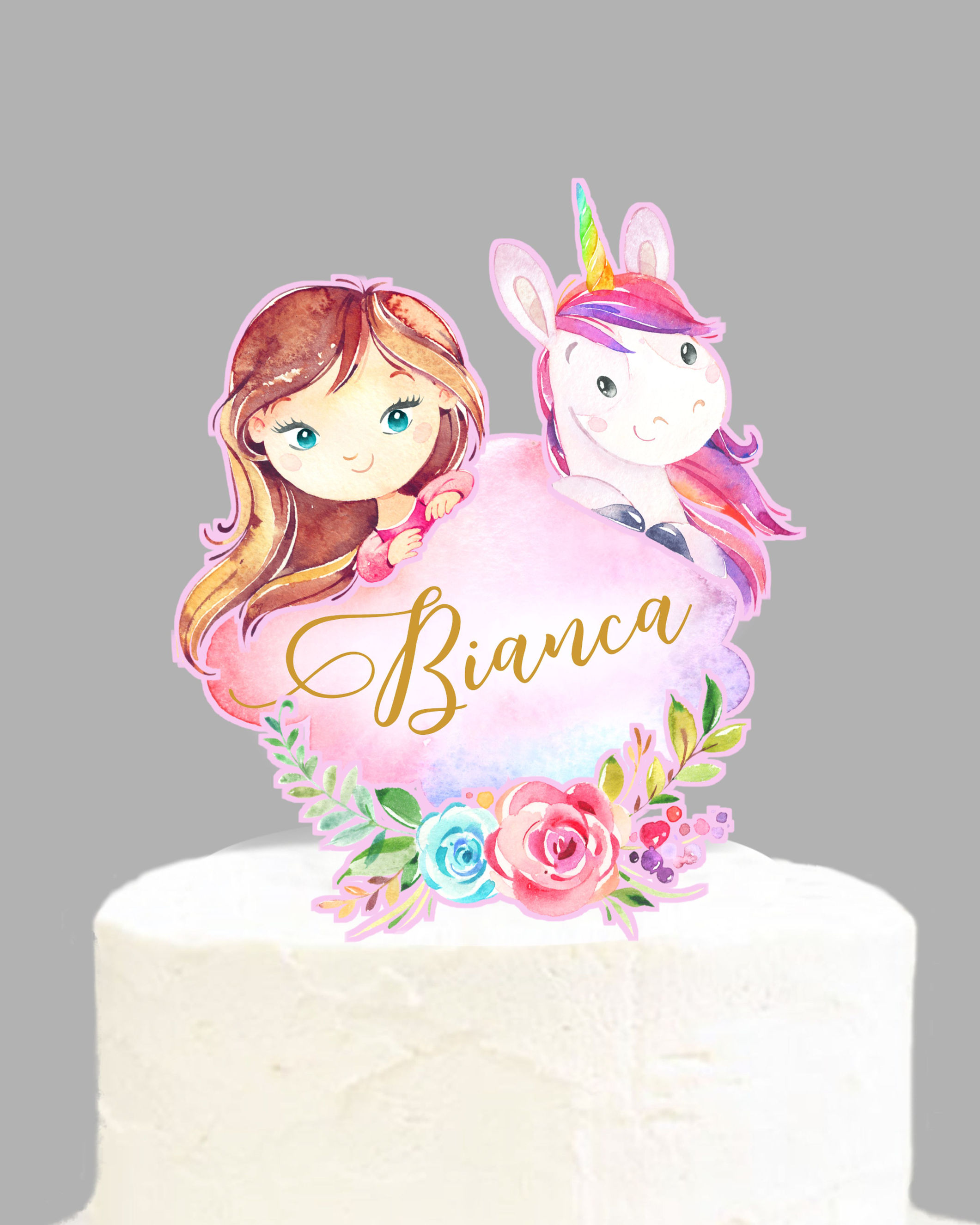 Topo de bolo princesa e unicórnio personalizado com nome e flores.