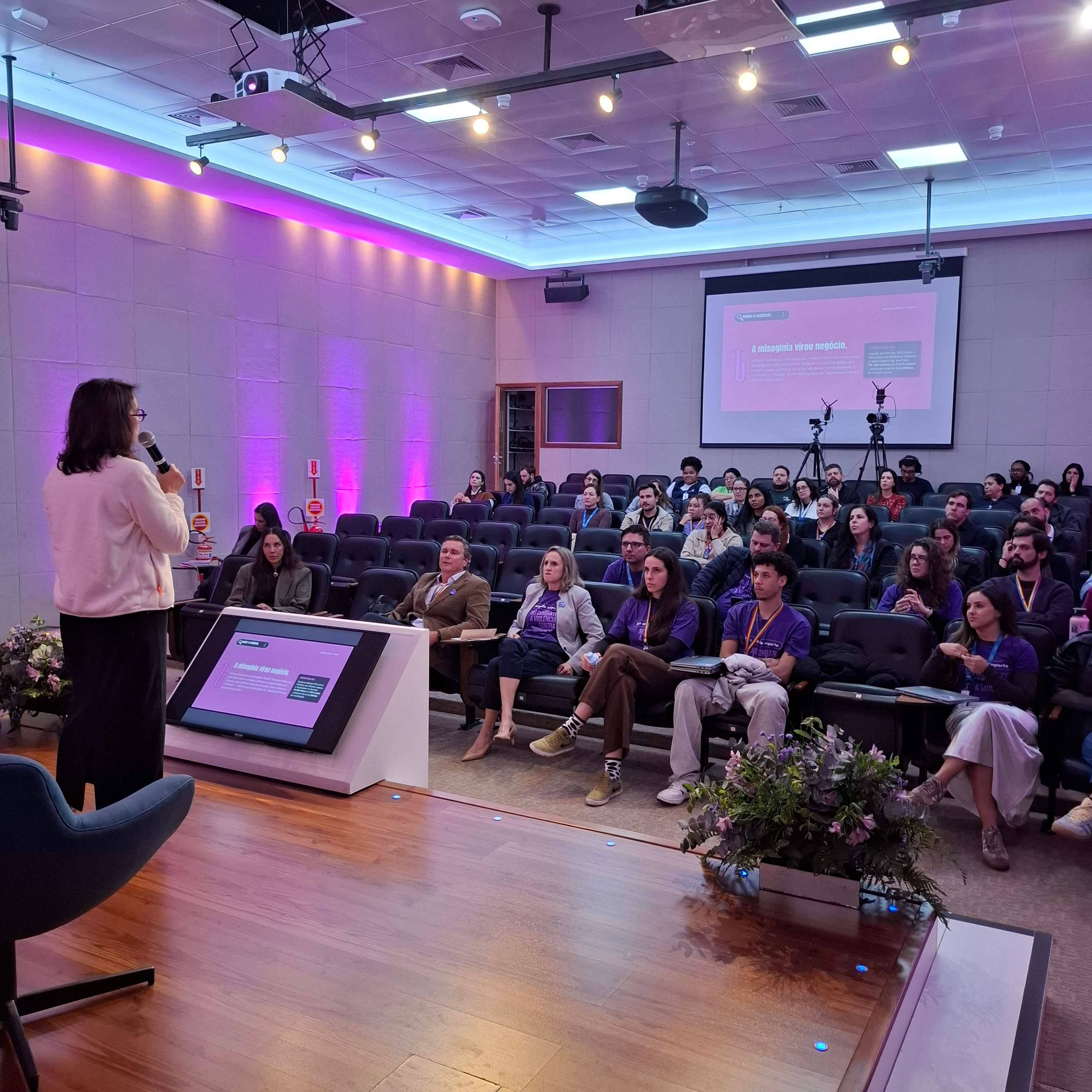 Evento Híbrido Completo