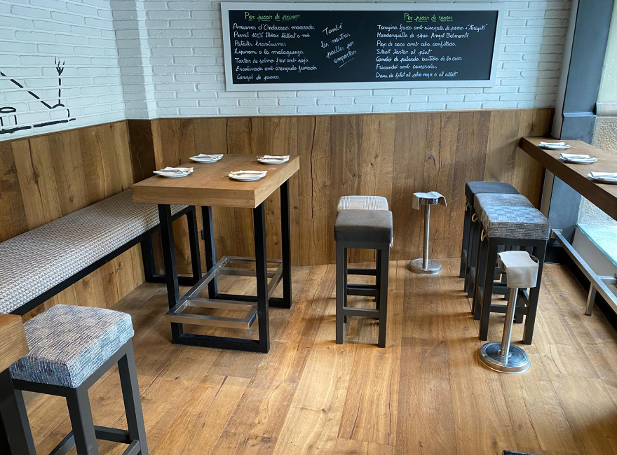 15401-26 ARTESÀ	Roure 1L Oli Doble fumé Cepillat intens Grietes enmasillades Oli cera