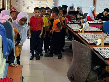 Nurturing a Love for Reading and Clearer Visions in SK Sungai Jai - A Collaborative Effort by Book