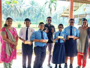 Book Aid Asia and World Vision Optics Partner Up for Eye Care in SKJT Ladang Labu!