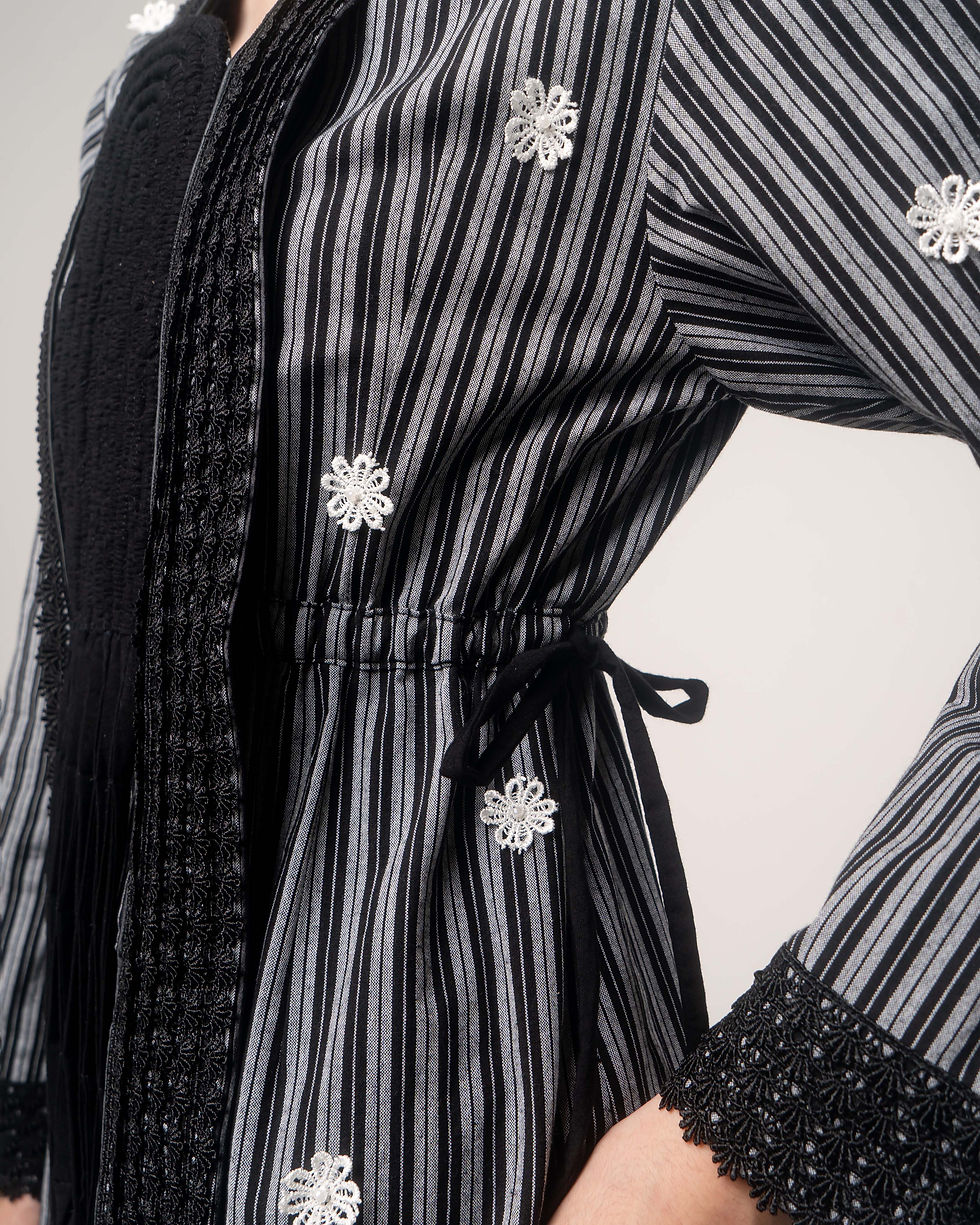 Thumbnail: Indira Lurik Kebaya