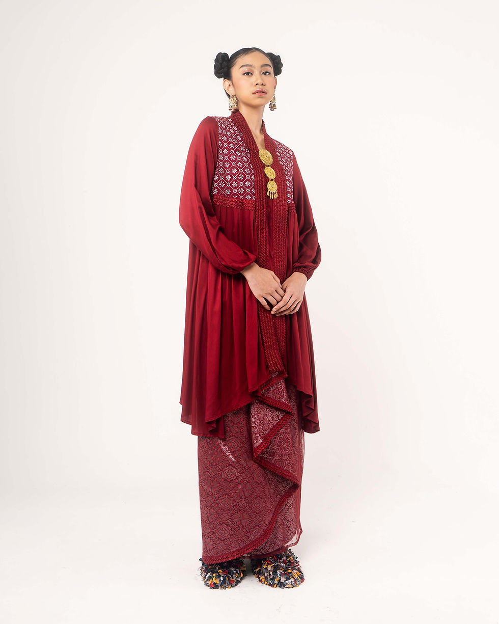 Thumbnail: Lembayung Lace Batik Maroon Kebaya