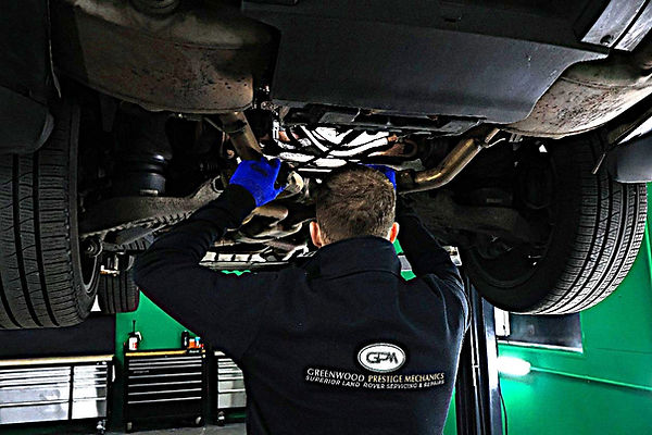 Greenwood Prestige Mechanics provide provide dealer-level Land Rover servicing for customers from Belfast, North Down, and the rest of Northern Ireland.