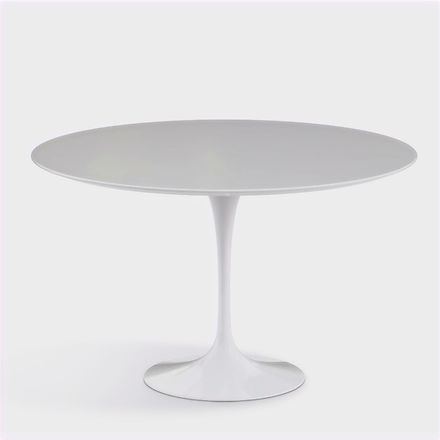 Saarinen Table_edited.jpg