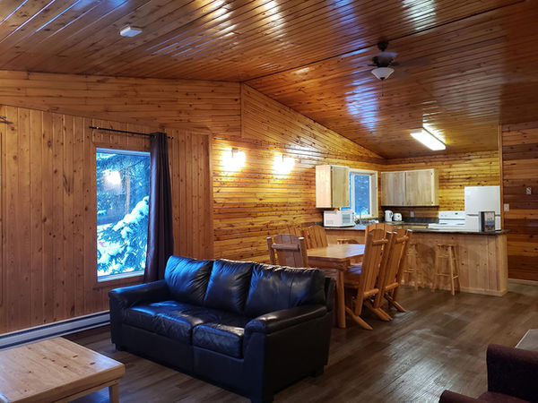 Thompson's Resort 9A (24).jpg