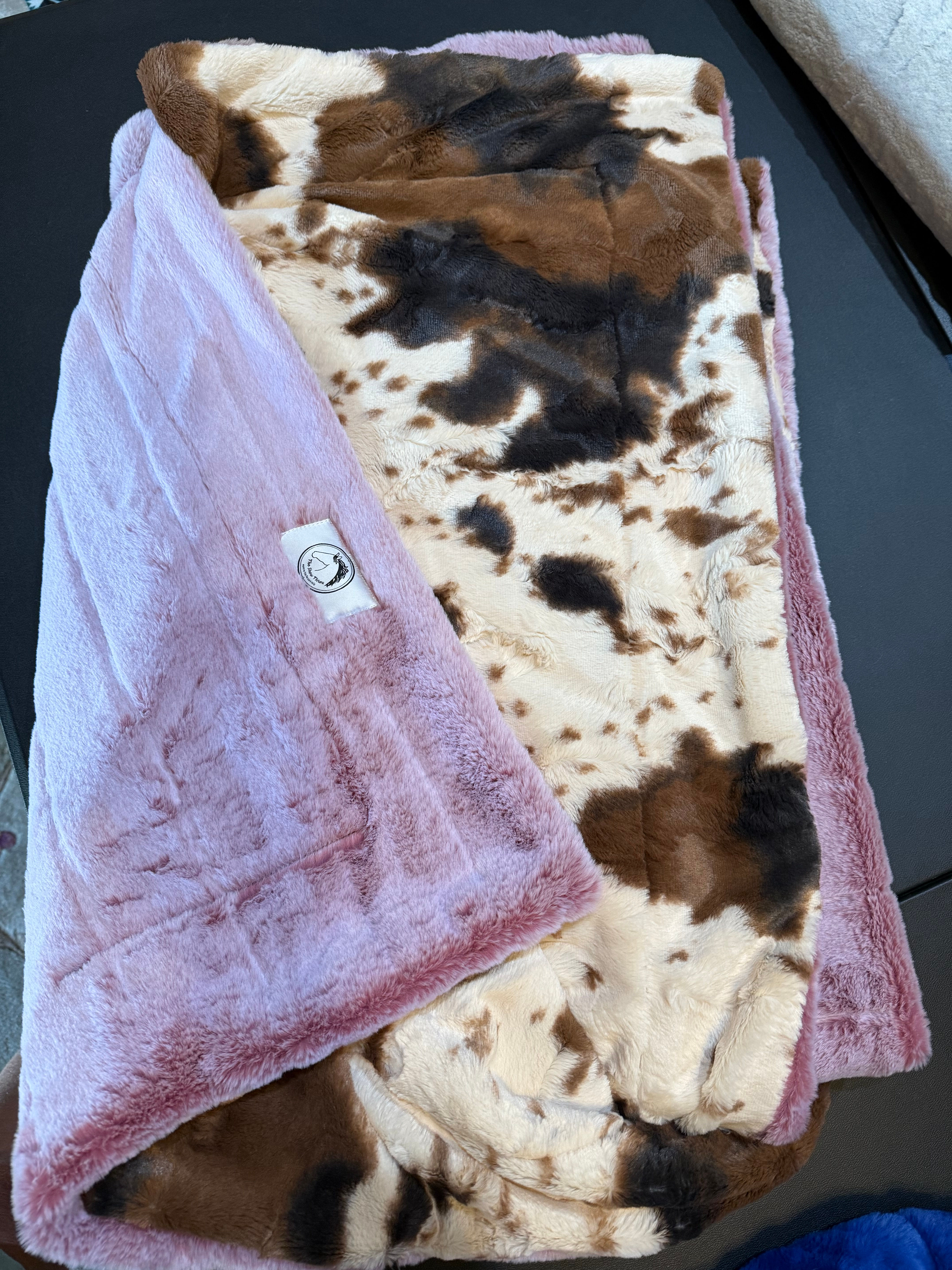 Dark Cowhide Spots with Cream Base / Solid Pink Throw
