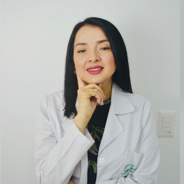 FOTO DRA PAOLA PARRA.jpeg