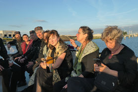 foto Ketevan Tsiklauri op boot