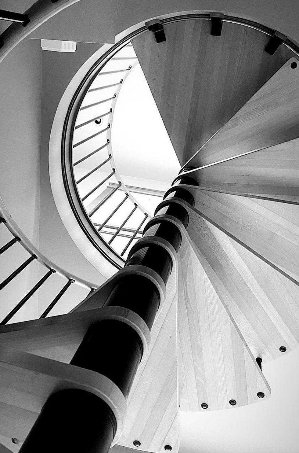 "Spiral Staircase" © Kandice | clairdelunepoetry |