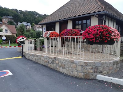 Camping Municipal "la Maison du Campeur"