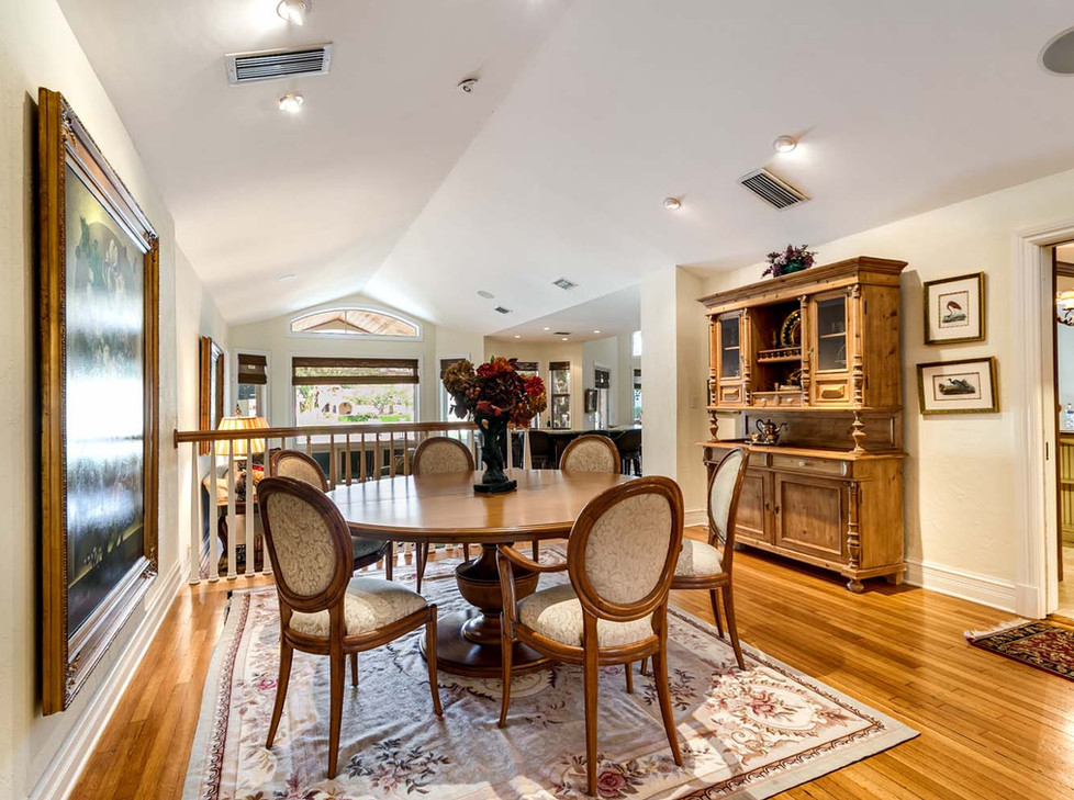 Drum Realty Luxury Waterfront Properties