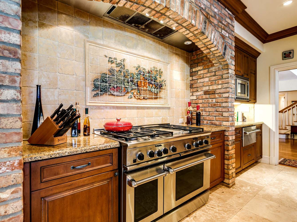 Drum Realty Luxury Waterfront Properties