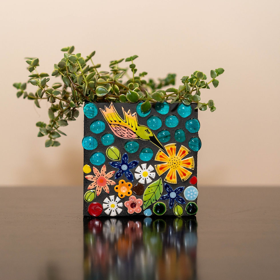Single-Sided Hummingbird Planter