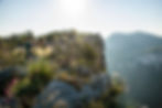 yoga ensoleillé au bord des gorges du Verdon