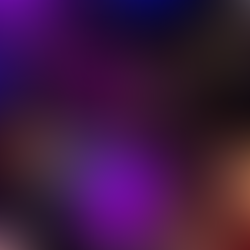 Teilnehmende tanzen und trainieren bei bunten Lichtern im Balboa Club Salzburg – ein Mix aus HIIT, Musik und Party-Atmosphäre beim GROOVE Clubworkout.