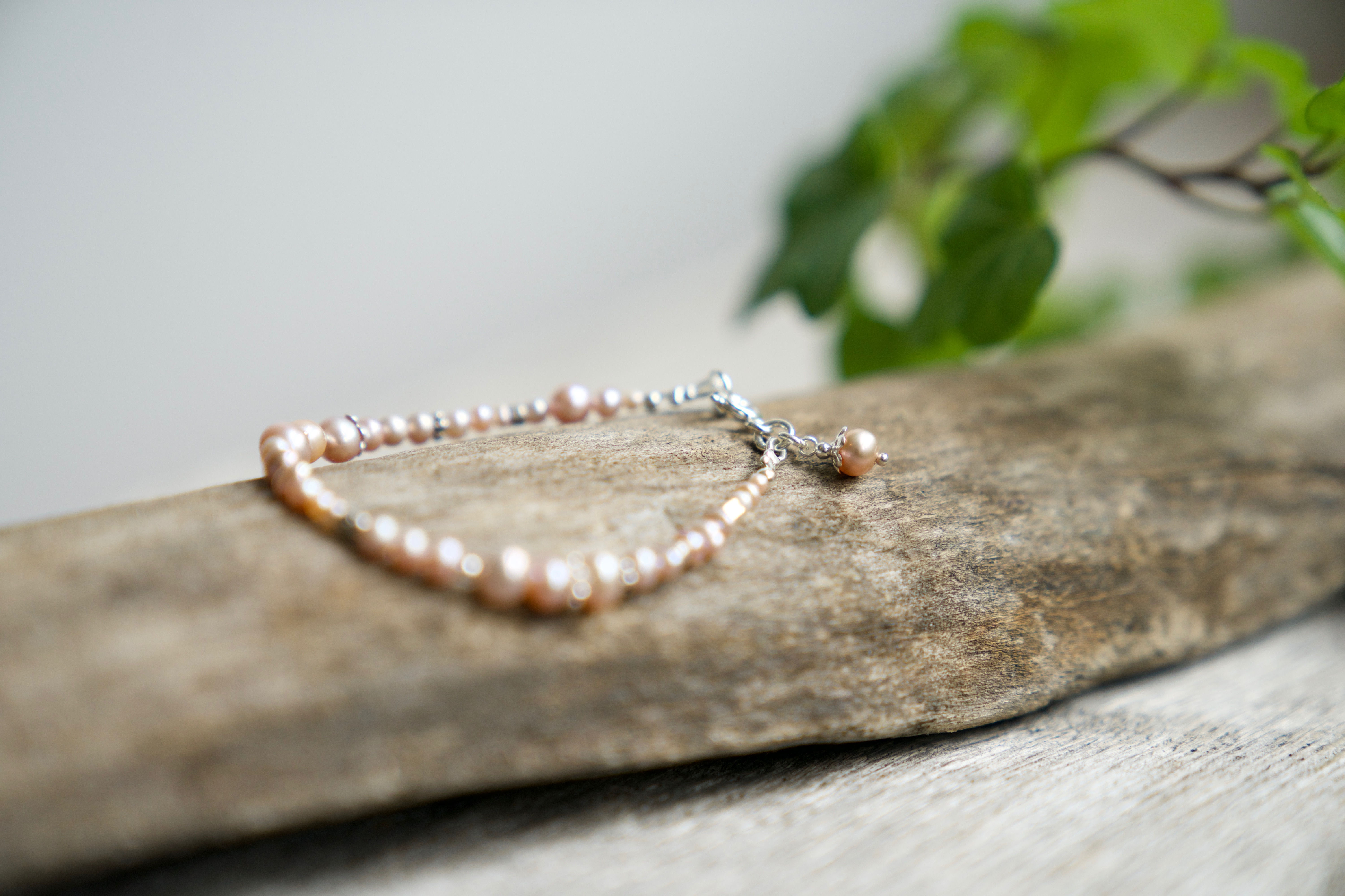 Armband | Lila Perlen | Helles Silber