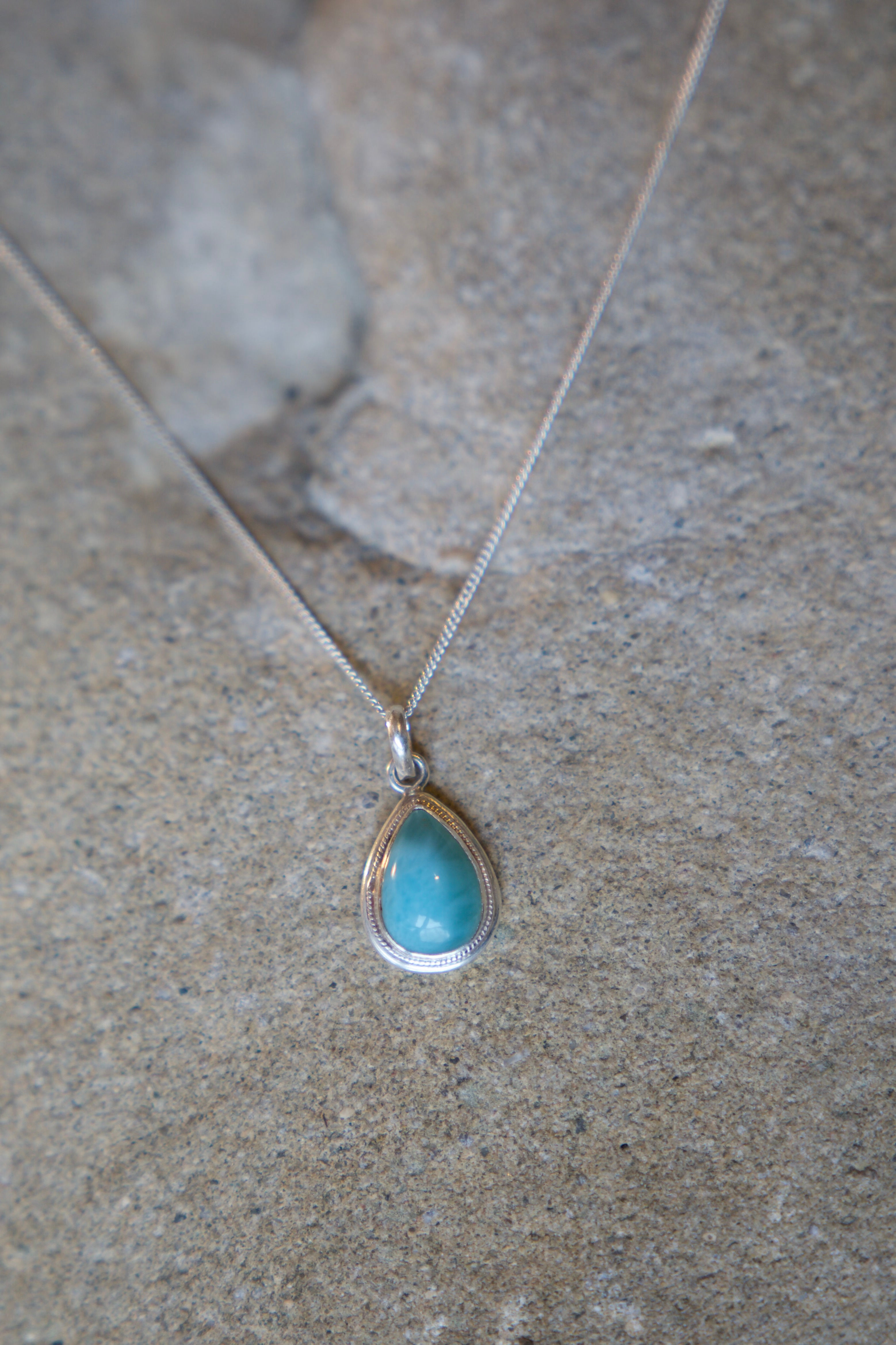 Larimar Anhänger mit Silberfassung (exkl. Silberkette)