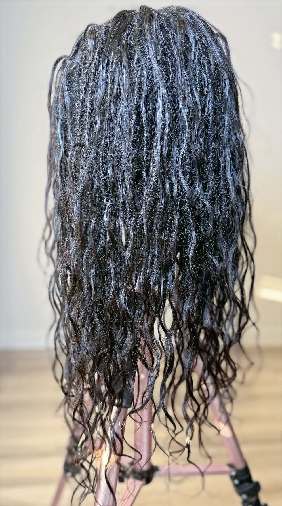 Thumbnail: Loose Wavy Loc Extensions