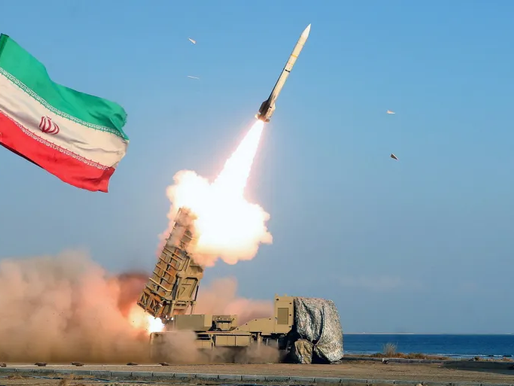 إيران تنفي إطلاق صواريخ على إسرائيل وتتوعد برد حاسم