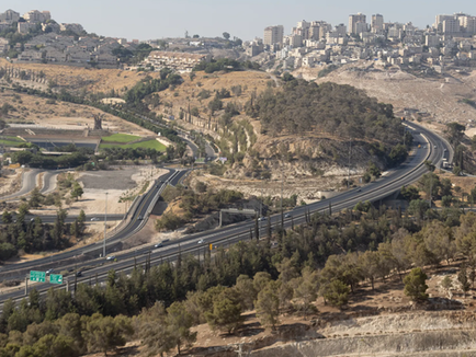 أكسيوس: إسرائيل تناقش ضم أجزاء من الضفة ردًا على الاعتراف بدولة فلسطينية