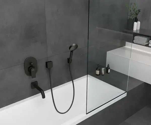 Thumbnail: Hansgrohe Vernis Blend Bath spout Matt Black