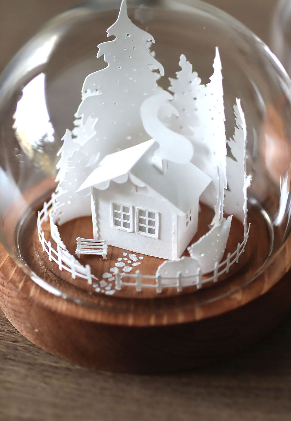 Thumbnail: Capsule-Cloche La Cabane sous les sapins