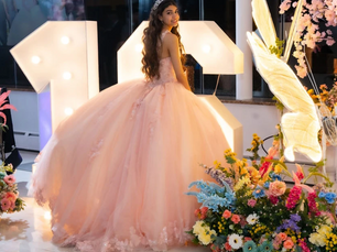 8 Tips for Hosting the Perfect Sweet 16 at Riverview Ballroom