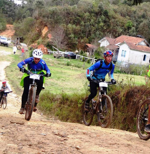 Morro à vista no mountain bike
