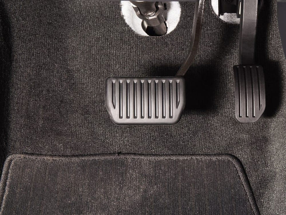pedais carro automático