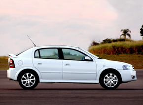 chevrolet astra hatch
