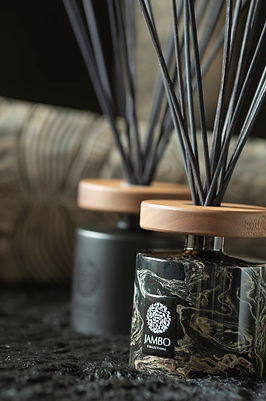 Marmer zwart - pagina_about_us- 500ml - detail verticaal.jpg