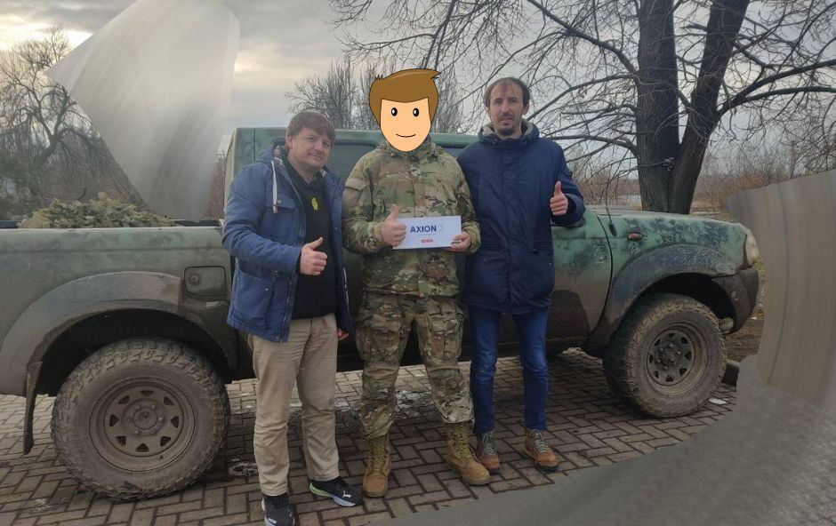 Collimator sights handed over to The Carpathian Sich Battalion