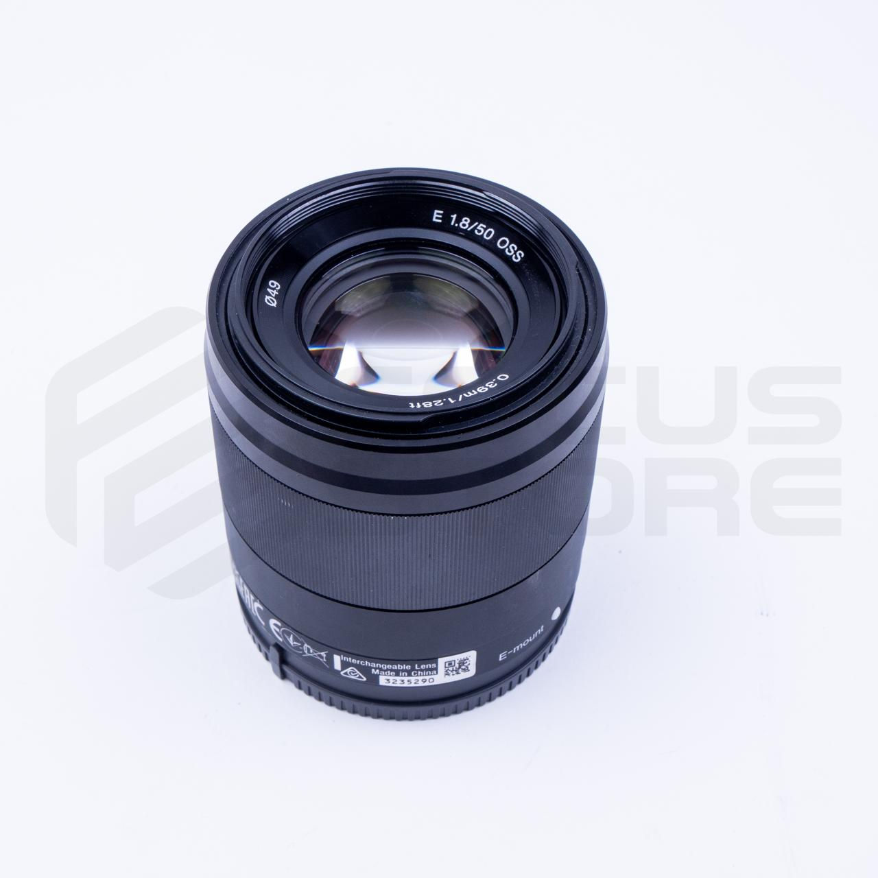 Sony 50mm f/1.8 APS-C