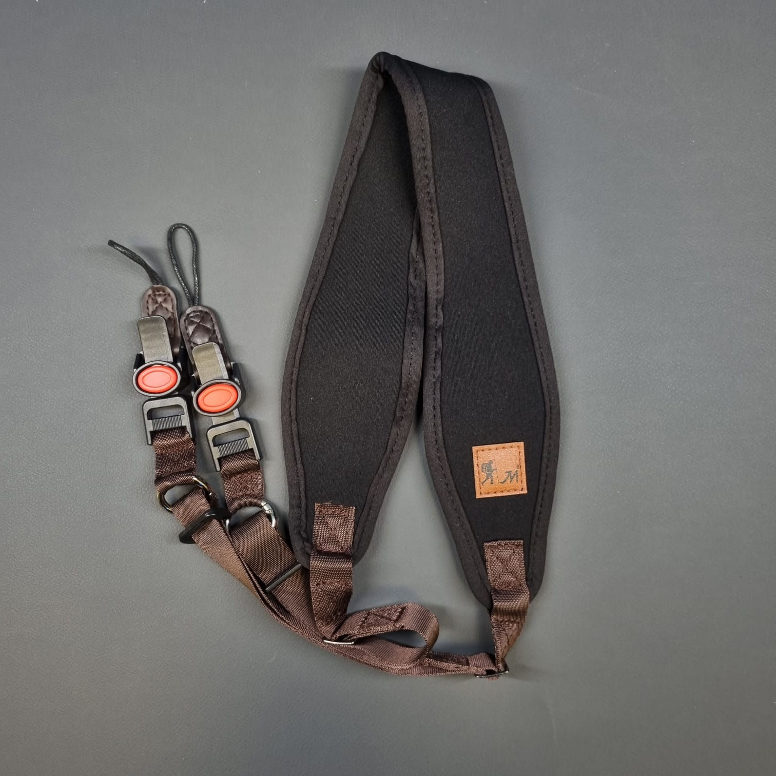 Correa de cámara con hebilla de liberación rápida (negra)