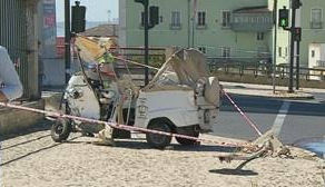 Portugal: Acidente com tuktuk em Lisboa
