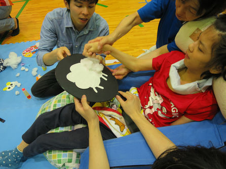 ひまわりHAUS：2019-7-17 : 五感を楽しむ創作活動