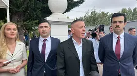 AfD, Vox mingle with ex-US Border Patrol chief, white nationalist leader at ‘remigration summit’ 