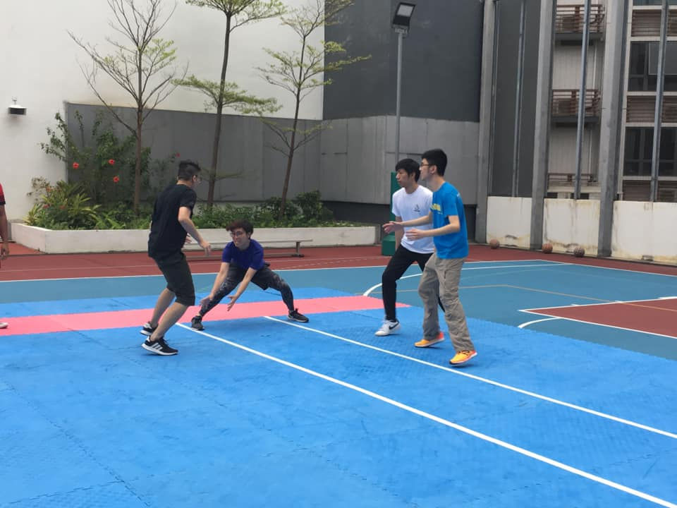 55711473_2372451339440667_81567973622205